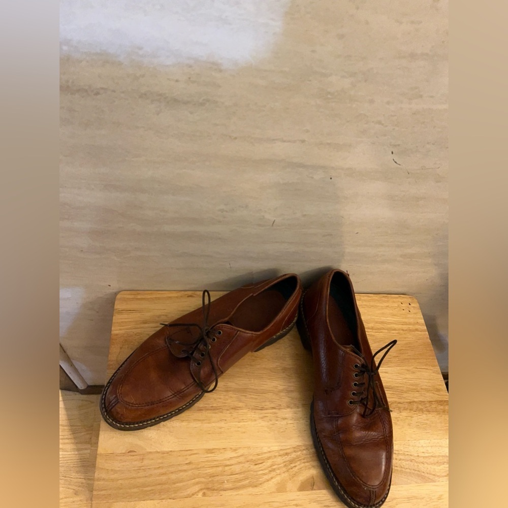 H.S. Trask Leather Oxford (derby) style shoes.